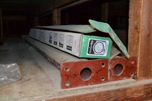 lot 2922 image: (3) Adjustable 4 Tube Floor Support Beams