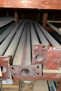 lot 2924 image: (2) Adjustable 3 Tube Floor Support Beams