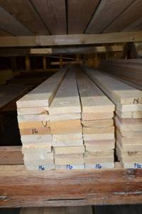 lot 2796 image: (31) 1 x 4 x 16 Pine Boards
