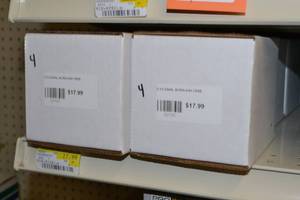 lot 3050 image: 40 LBS 2-12 Coarse Thread Drywall Screws