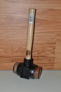 lot 2393 image: THOR #5 Split Head Mallet