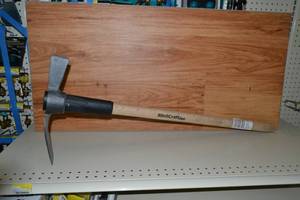 lot 2399 image: MintCraft Pro Cutter  Mattock Axe 2.5 LB