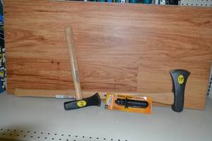 lot 2390 image: MintCraft 6 LB Pro Axe