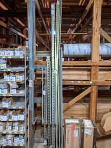 lot 2965 image: Superstrut Struts 10 to 4 Long