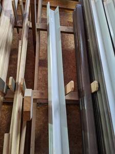 lot 3015 image: (4) White 5 x 10 Steel Gutter Sections