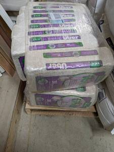 lot 3029 image: (12) Packages UBER Soft Paper Bedding 432 Liters Volume