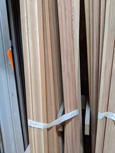 lot 3020 image: (39) Pieces OAK Trim  Moulding  Door - Window Casing