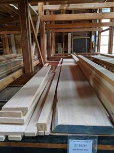 lot 3039 image: Lot of RED OAK Boards