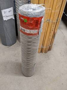lot 2583 image: 24 x 50 Roll of Hex Wire Fence (Chicken Wire)