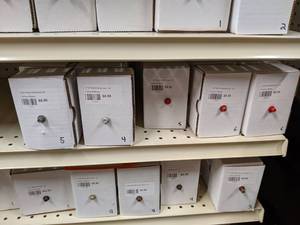 lot 2629 image: 26 LBS Metal to Wood Screws 1-12 to 2-12