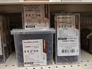 lot 2613 image: (1120) Kameleon REDWOOD Color Deck Screws