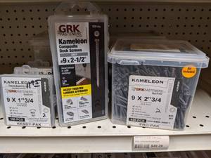 lot 2615 image: (1300) Kameleon GREY Color Deck Screws