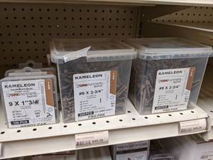 lot 2616 image: (900) Kameleon TAN Color Deck Screws