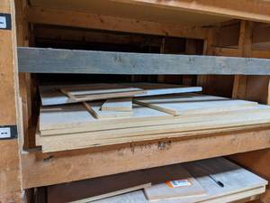 lot 2722 image: (5) 4 x 8 x 34 Sheets of MDF Fiber Core Oak Plywood