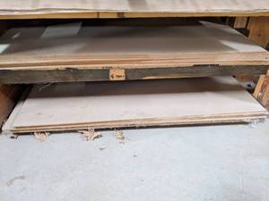 lot 2729 image: (14) Sheets 4 x 8 x 14 Hardboard