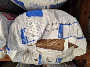 lot 2739 image: Johns Manville R-25 Fiberglass Unfaced Insulation