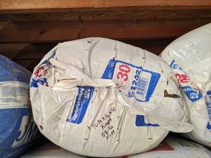 lot 2744 image: Johns Manville R-30 Fiberglass Kraft Faced Insulation
