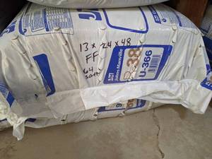 lot 2755 image: Johns Manville R-38 Fiberglass Unfaced Insulation