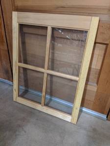 lot 3174 image: Wood Utility Sash Window - 4 Panes