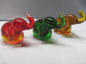 lot 9 image: Elephant Herd