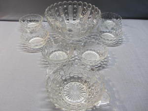 lot 14 image: Vintage Berry Set