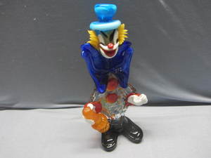 lot 27 image: Clown