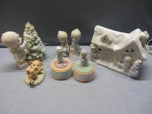 lot 49 image: Precious Moments