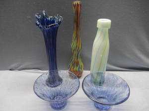 lot 65 image: Vases