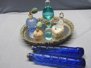 lot 68 image: Dresser Tray, Atomizers, Perfumes