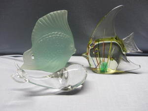 lot 75 image: Glass Fish & Whale