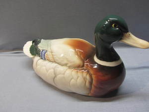 lot 97 image: Andrea Mallard