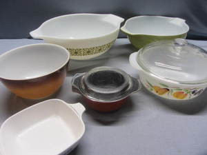 lot 138 image: Pyrex, Anchor, Fire King