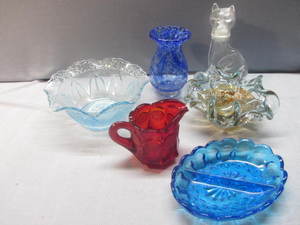 lot 160 image: Art & Fancy Glass