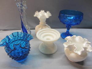 lot 170 image: Fenton, Milk Glass