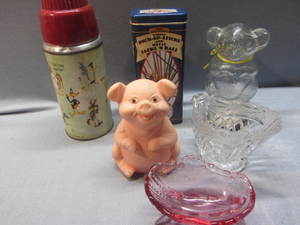 lot 190 image: Vintage Souvenirs & Games