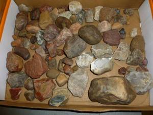 lot 15 image: Collector Rocks