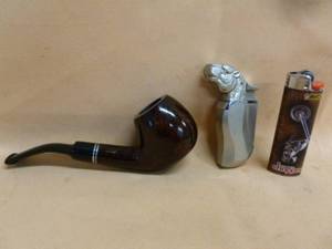 lot 24 image: Smoking Pipe