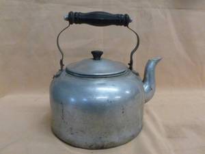 lot 71 image: Vintage Coffee Pot