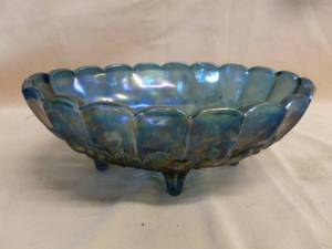 lot 151 image: Vintage Carnival Glass