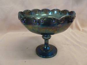 lot 167 image: Vintage Carnival Glass