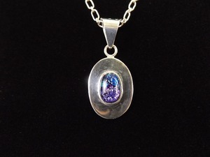 lot 3 image: .925 Sterling Silver Purple Dichroic Cabochon Pendant Necklace