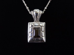 lot 12 image: .925 Sterling Silver Dark Amber Cabochon Pendant Necklace