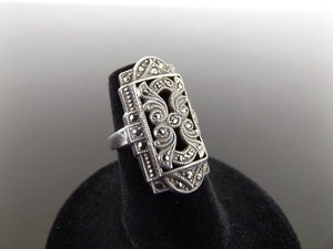 lot 65 image: .925 Sterling Silver Art Nouveau Scrolled Ring Size 5