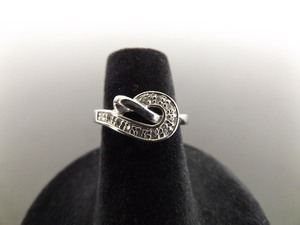 lot 69 image: .925 Sterling Silver Crystal Infinity Ring Size 5