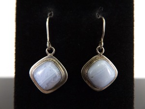 lot 76 image: .925 Sterling Silver Blue Lace Agate Dangle Hook Earrings