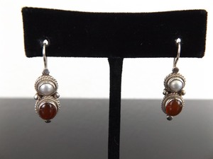 lot 87 image: .925 Sterling Silver Carnelian Cabochon Pearl Hook Catch Earrings