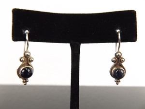lot 93 image: .925 Sterling Silver Black Onyx Cabochon Hook Catch Earrings