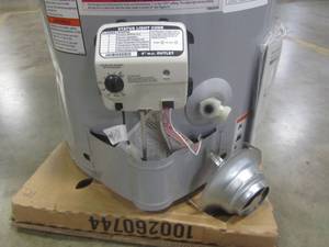 lot 17 image: A.O. Smith Signature 40-Gallon Tall 40000-BTU Natural Gas Water Heater G6-T4040NVR