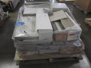 lot 49 image: WHOLESALE MIXED PALLET OF TILE