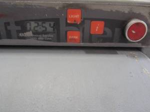 lot 133 image: Ultrablend 1 Gallon Paint Shaker With Digital Timer